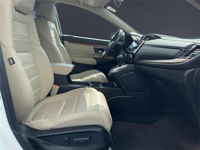 Photo of 2022 Platinum White Pearl Honda CR-V