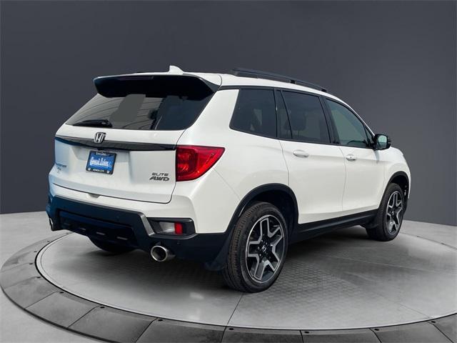 Photo of 2022 Platinum White Pearl Honda Passport