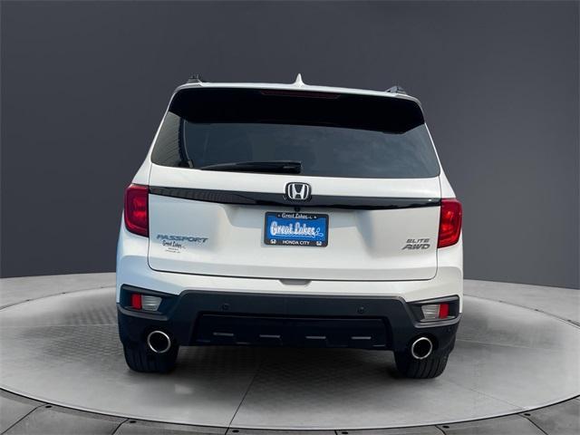 Photo of 2022 Platinum White Pearl Honda Passport