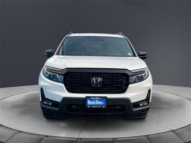 Photo of 2022 Platinum White Pearl Honda Passport