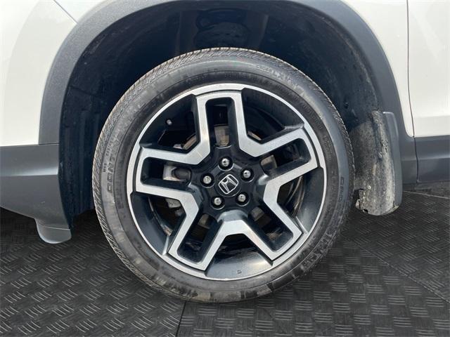 Photo of 2022 Platinum White Pearl Honda Passport