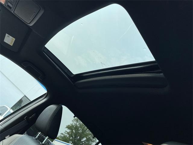 Photo of 2022 Platinum White Pearl Honda Passport