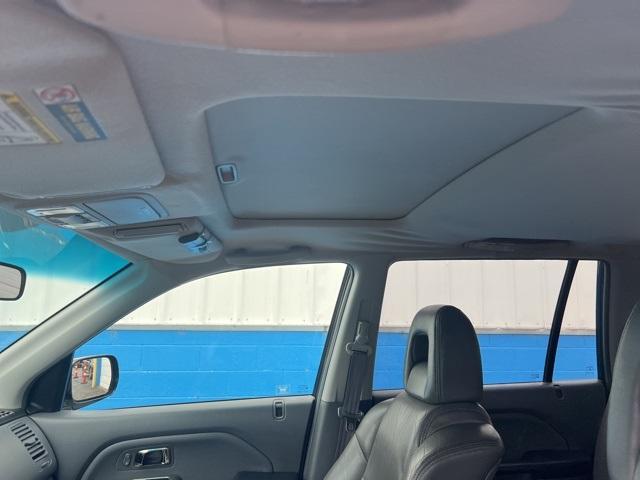 Photo of 2005 Nighthawk Black Pearl Honda Pilot