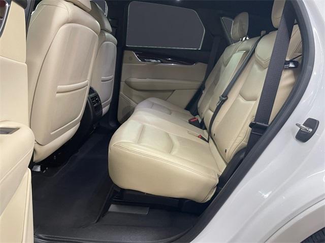 Photo of 2017 Crystal White Tri-Coat Cadillac XT5