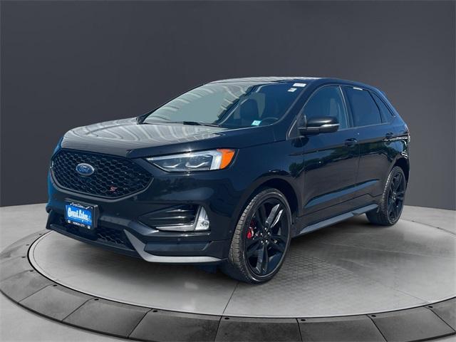 Photo of 2020 Agate Black Ford Edge