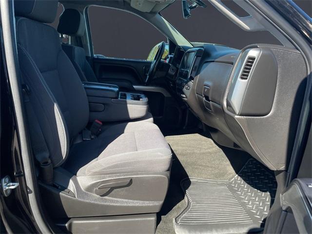 Photo of 2018 Black Chevrolet Silverado 1500
