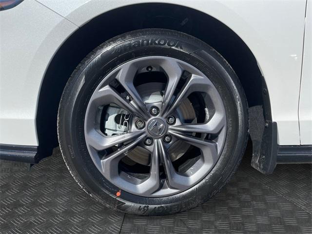 Photo of 2025 Platinum White Pearl Honda Accord Hybrid