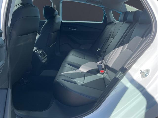 Photo of 2025 Platinum White Pearl Honda Accord Hybrid