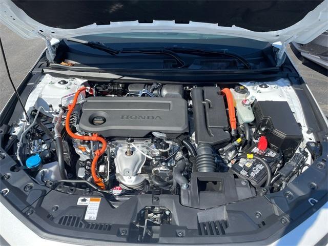 Photo of 2025 Platinum White Pearl Honda Accord Hybrid