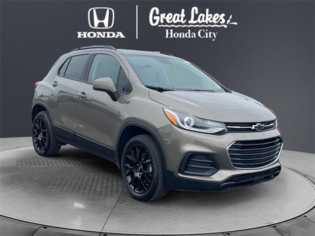 Photo of 2021 Stone Gray Metallic Chevrolet Trax