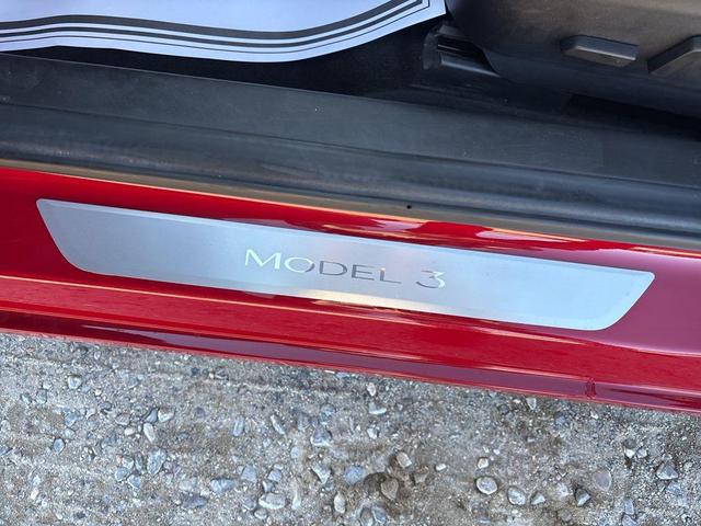 Photo of 2018 Red Multi-Coat Tesla Model 3