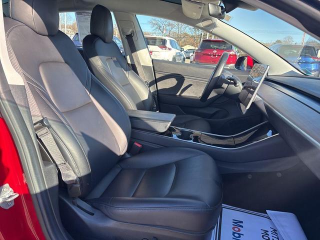 Photo of 2018 Red Multi-Coat Tesla Model 3