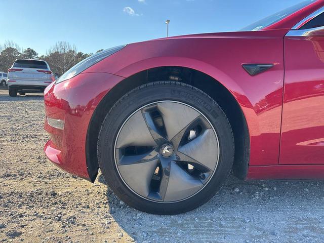 Photo of 2018 Red Multi-Coat Tesla Model 3