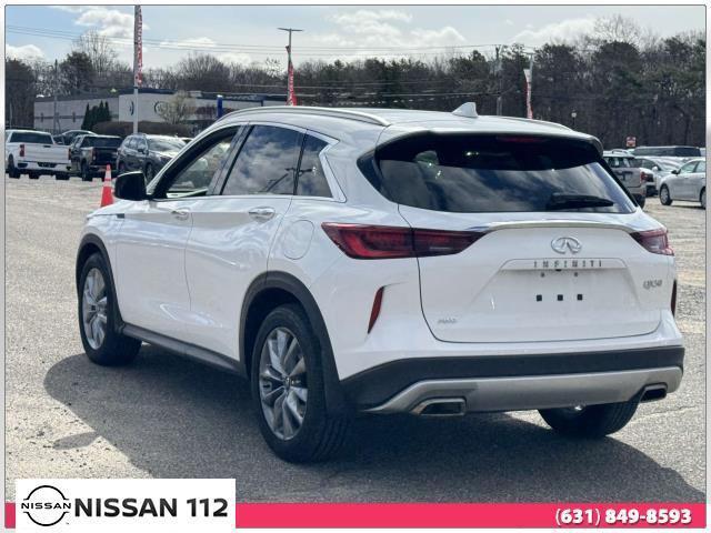Photo of 2022 Lunar White INFINITI QX50