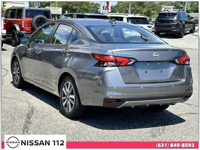 Photo of 2025 Gun Metallic Nissan Versa