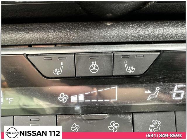Photo of 2025 Aspen White Nissan Sentra