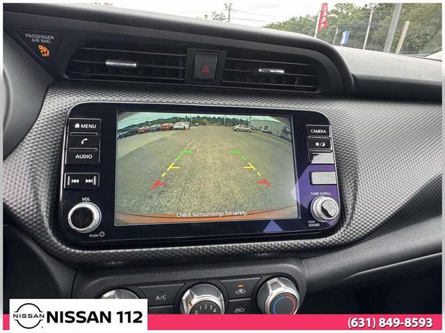 Photo of 2024 Monarch Orange Metallic/Super Black Nissan Kicks