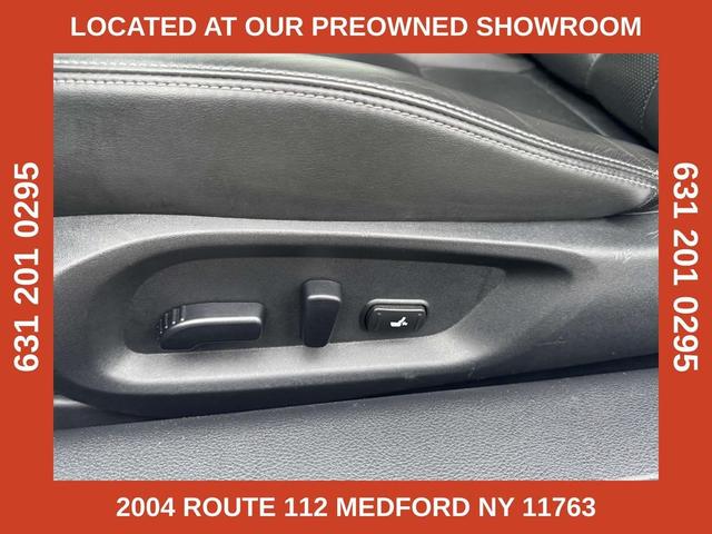 Photo of 2021 Pure White INFINITI Q60