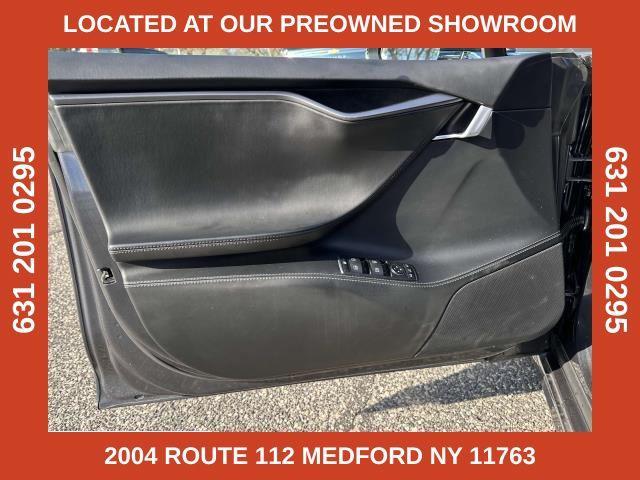 Photo of 2021 Gray Tesla Model S