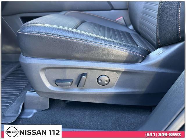 Photo of 2023 Super Black Nissan Pathfinder