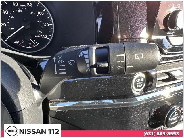 Photo of 2023 Super Black Nissan Pathfinder