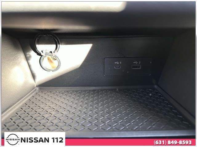 Photo of 2023 Super Black Nissan Pathfinder
