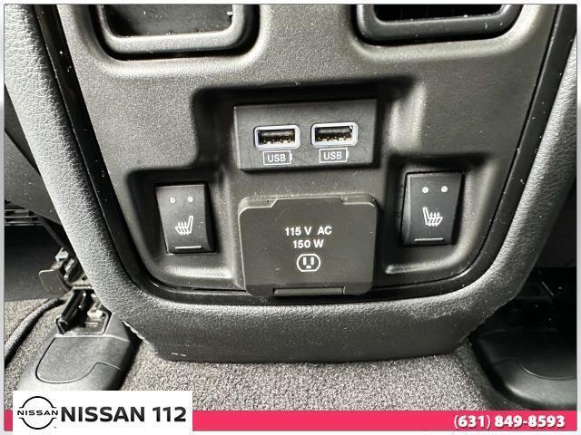 Photo of 2021 White Knuckle Clearcoat Dodge Durango