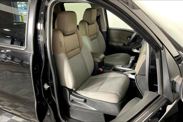 Photo of 2023 Black Nissan Frontier