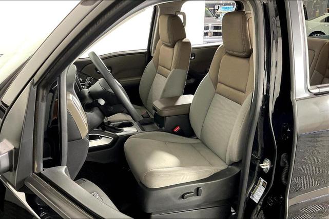 Photo of 2023 Black Nissan Frontier