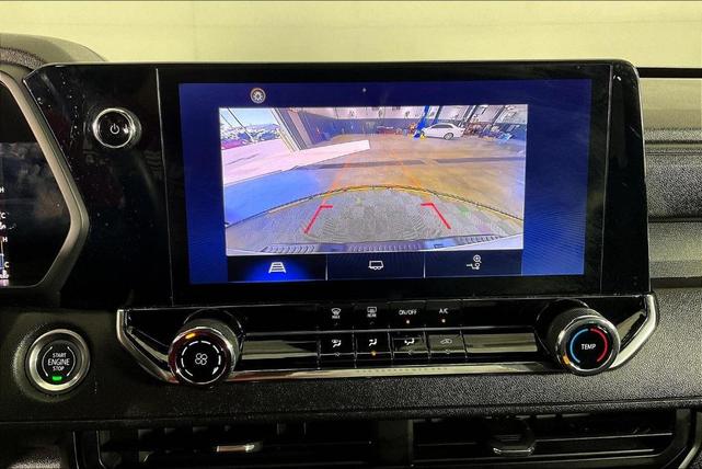 Photo of 2023 Summit White Chevrolet Colorado