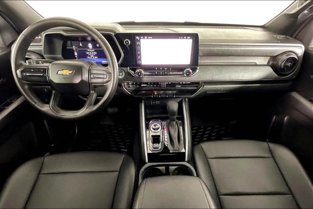 Photo of 2023 Summit White Chevrolet Colorado
