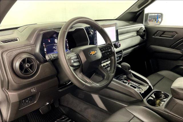 Photo of 2023 Summit White Chevrolet Colorado