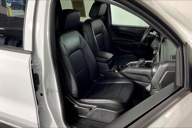Photo of 2023 Summit White Chevrolet Colorado