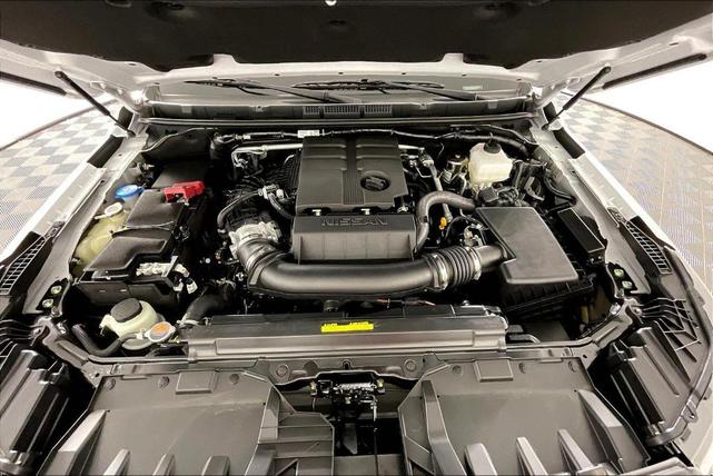 Photo of 2025 Glacier White Nissan Frontier