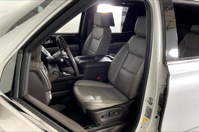 Photo of 2021 White Frost Tri-Coat GMC Yukon