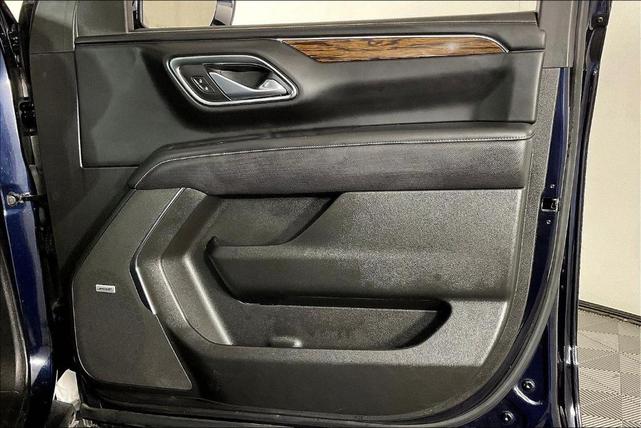 Photo of 2023 Midnight Blue Metallic Chevrolet Suburban