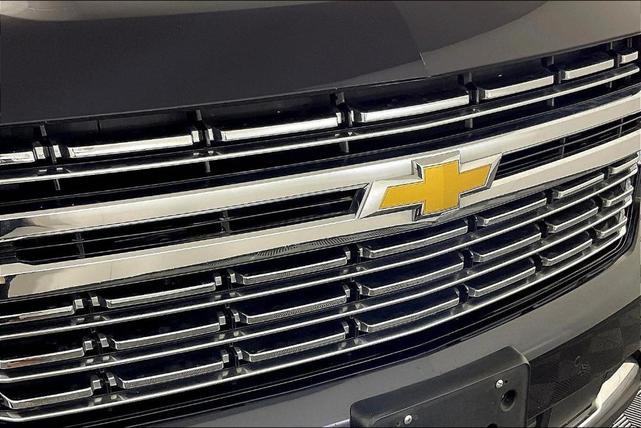 Photo of 2023 Midnight Blue Metallic Chevrolet Suburban
