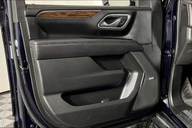Photo of 2023 Midnight Blue Metallic Chevrolet Suburban