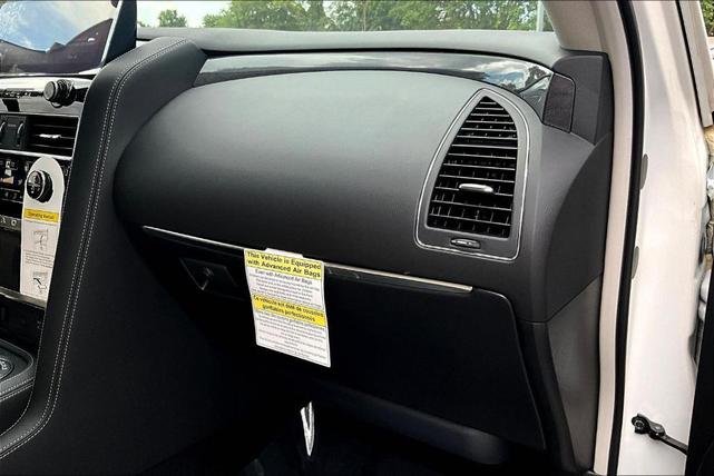 Photo of 2024 Aspen White Nissan Armada