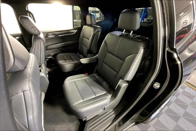 Photo of 2024 Ebony Twilight Metallic GMC Acadia