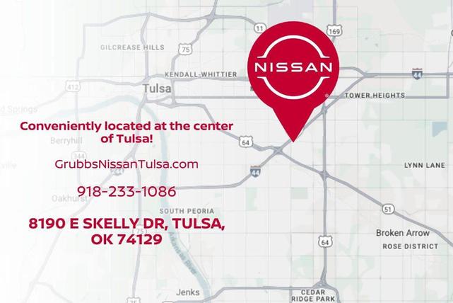 Photo of 2025 Aspen White Tri Nissan Kicks