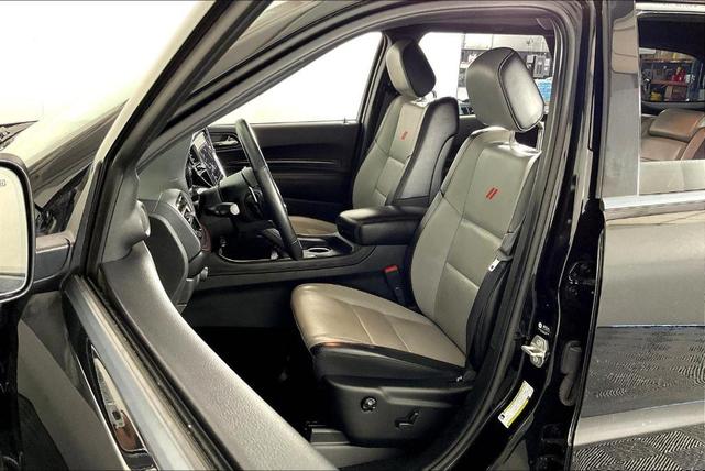 Photo of 2024 DB Black Clearcoat Dodge Durango