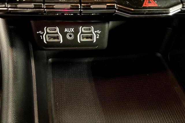 Photo of 2024 DB Black Clearcoat Dodge Durango
