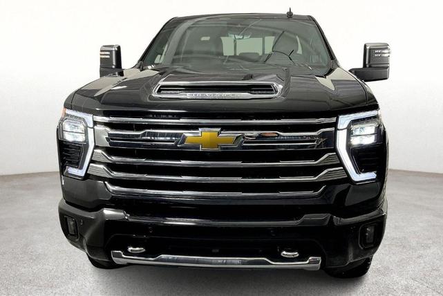 Photo of 2025 Black Chevrolet Silverado 2500