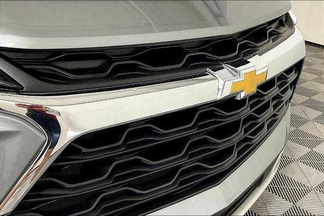 Photo of 2023 Sterling Gray Metallic Chevrolet Blazer