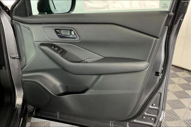 Photo of 2026 Gun Metallic Nissan Rogue