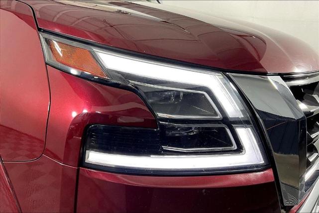 Photo of 2021 Coulis Red Nissan Armada