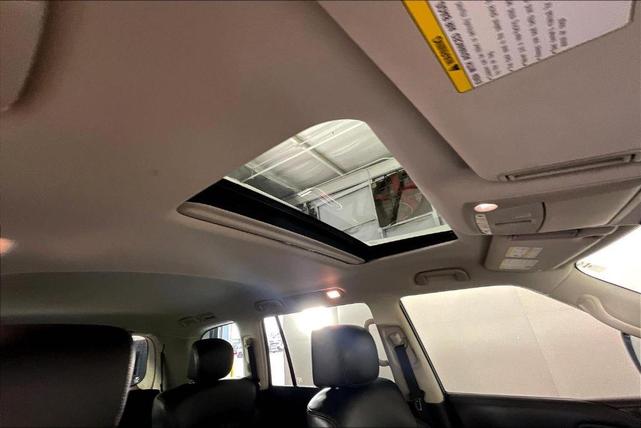Photo of 2021 Coulis Red Nissan Armada