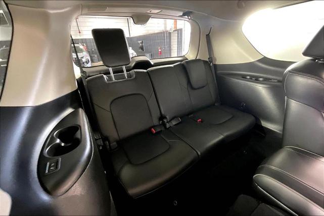 Photo of 2021 Coulis Red Nissan Armada