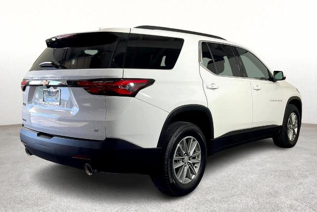 Photo of 2023 Summit White Chevrolet Traverse